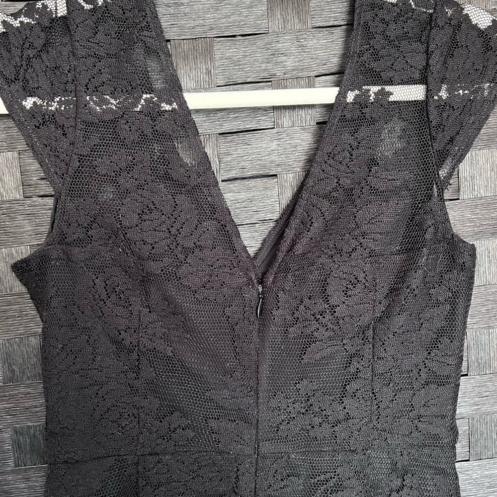 BCBGENERATION Black Lace Romper size 2 - Picture 6 of 8
